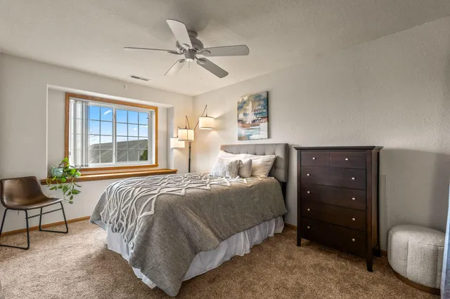 $299,900 | 1030 River Pl Boulevard, Unit 4, Waukesha, WI 53189