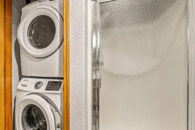 $299,900 | 1030 River Pl Boulevard, Unit 4, Waukesha, WI 53189