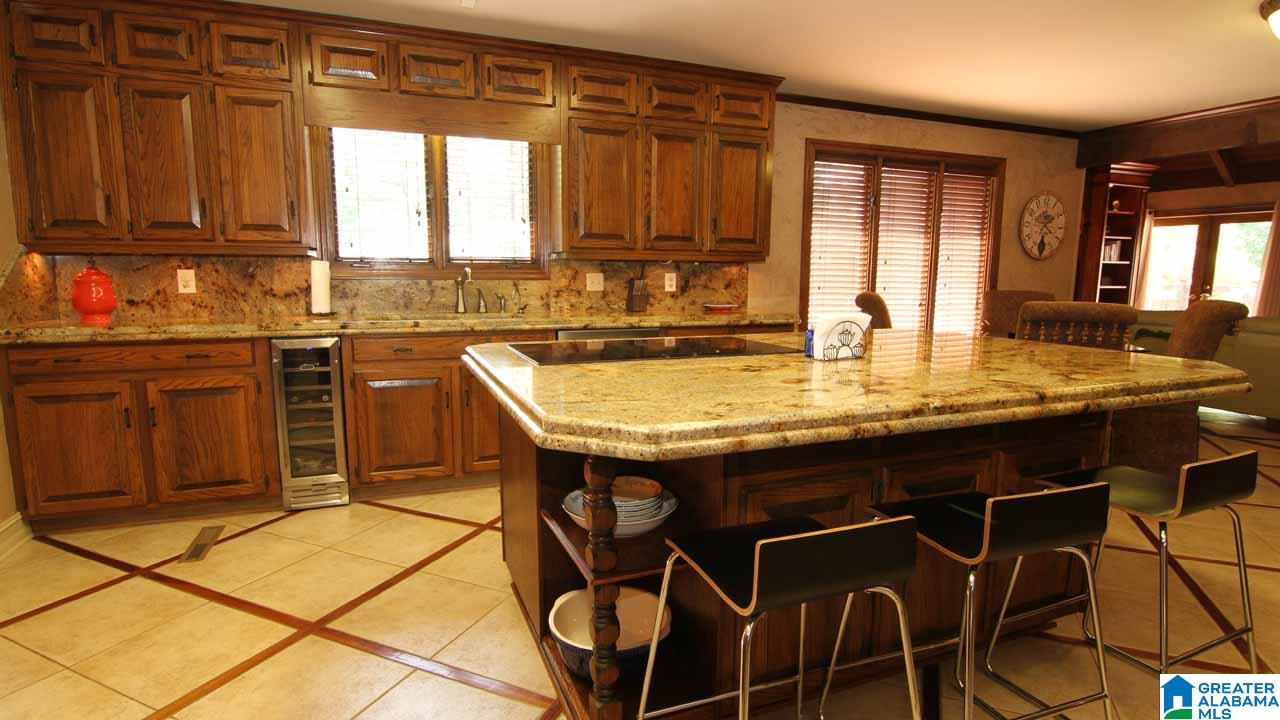 1284 Dunnavant Valley Road Birmingham, AL 35242 - Photo 8 of 46 Gallery Image 8