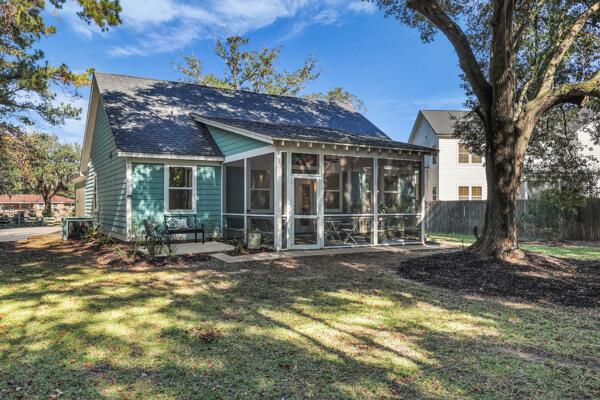 1325 Hamlin Road Mount Pleasant, SC 29466 - Photo 35 of 44 Large backyard