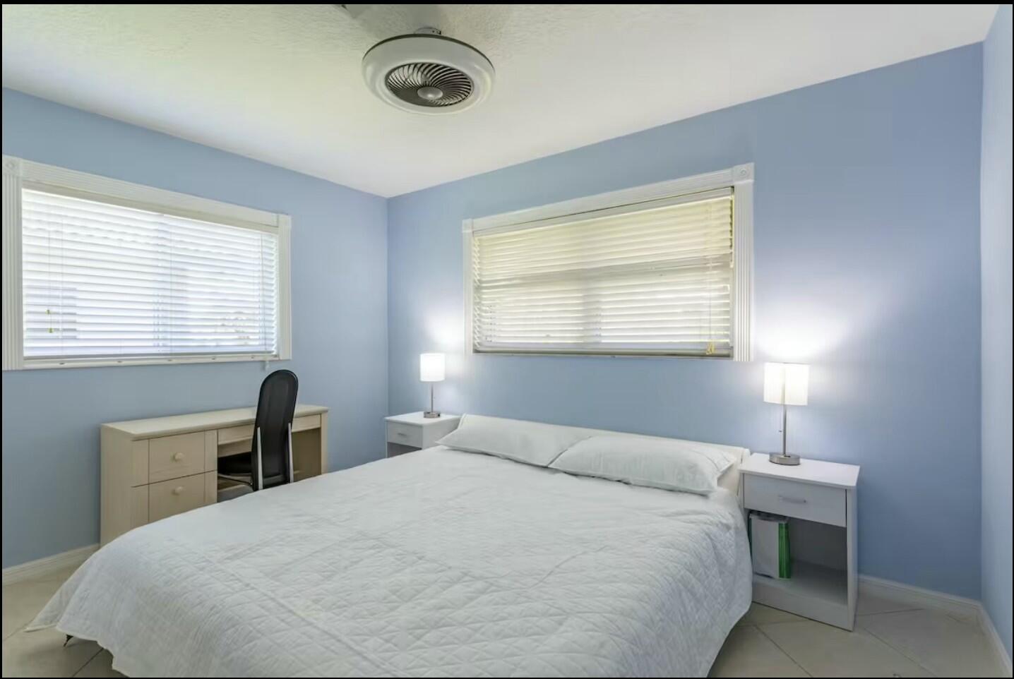 2632 Northeast 27th Court, Unit WEST Lighthouse Point, FL 33064 - Photo 16 of 23 tempImageZ2gjs8