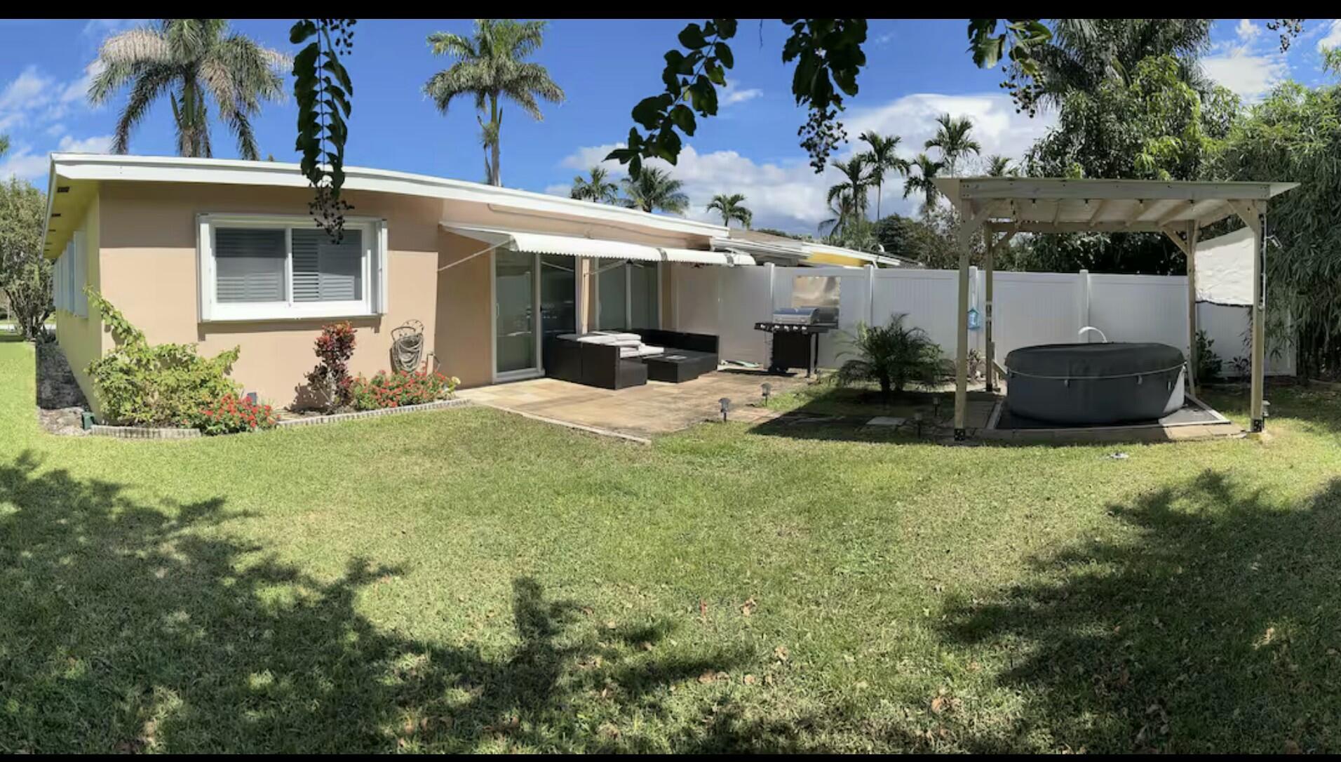 2632 Northeast 27th Court, Unit WEST Lighthouse Point, FL 33064 - Photo 5 of 23 tempImageJBIEwo