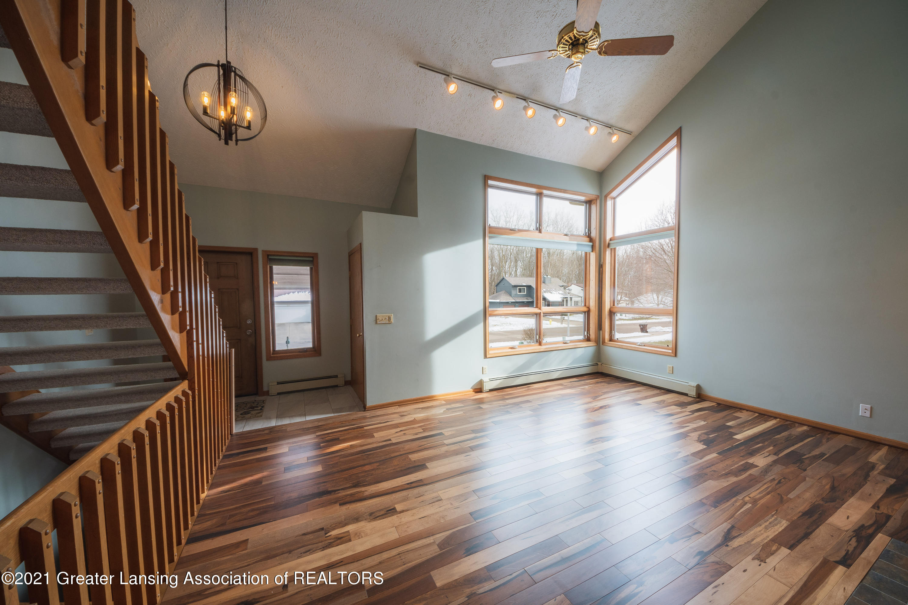 238 Williamsburg Road Lansing, MI 48917 - Photo 4 of 49 Williamsburg-4
