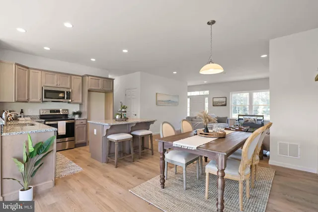 $464,900 | Lincolnshire Street, Unit A, Oxford, PA 19363