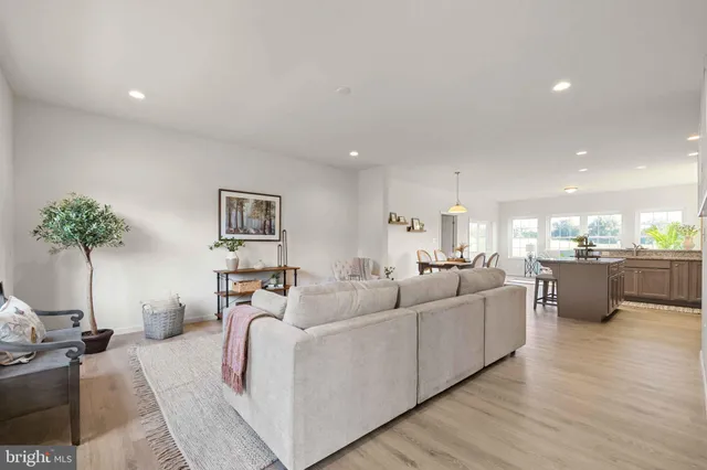 $464,900 | Lincolnshire Street, Unit A, Oxford, PA 19363