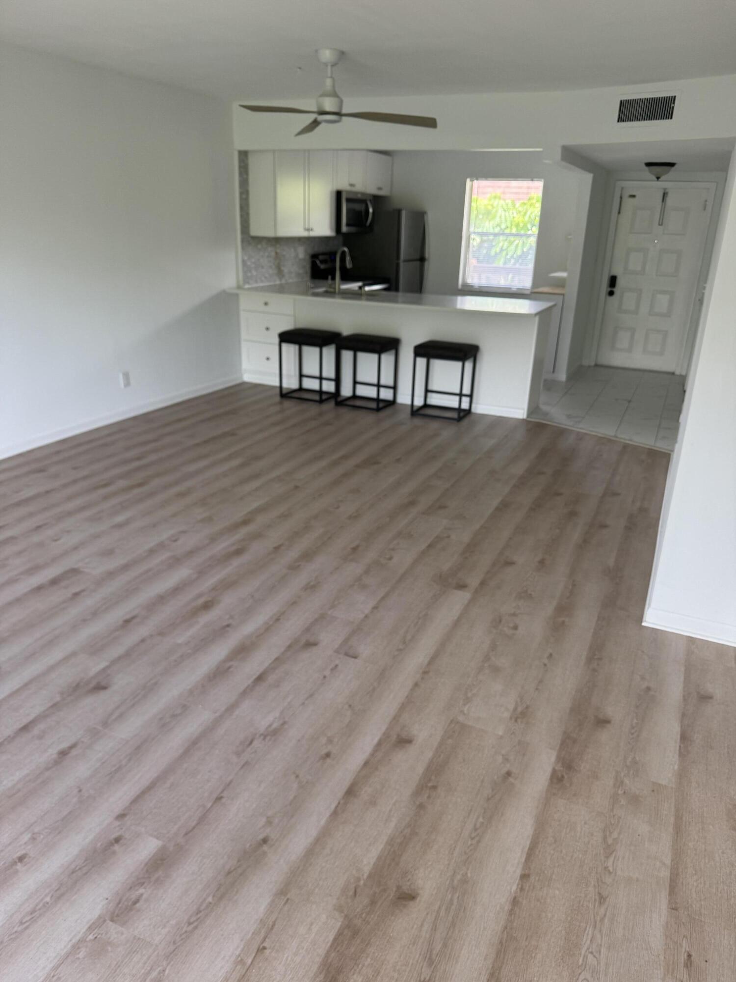 9280 Southwest 3rd Street, Unit 809 Boca Raton, FL 33428 - Photo 8 of 21 IMG_4113