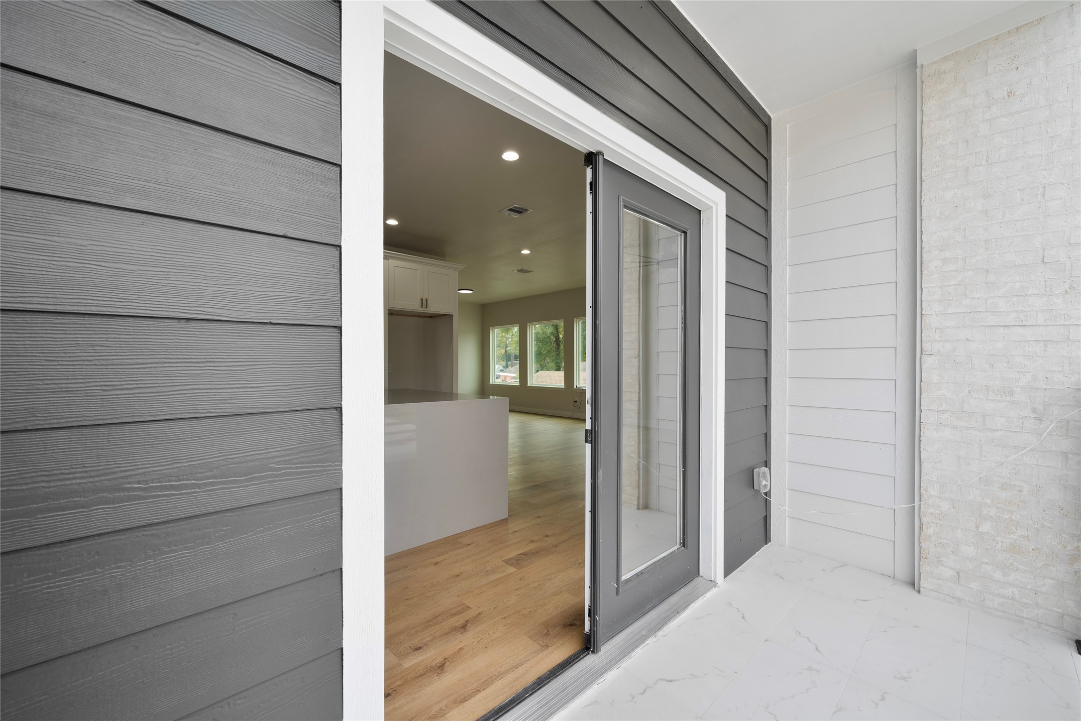 7220 South Hall Street, Unit B Houston, TX 77028 - Photo 17 of 34 a view of a hallway