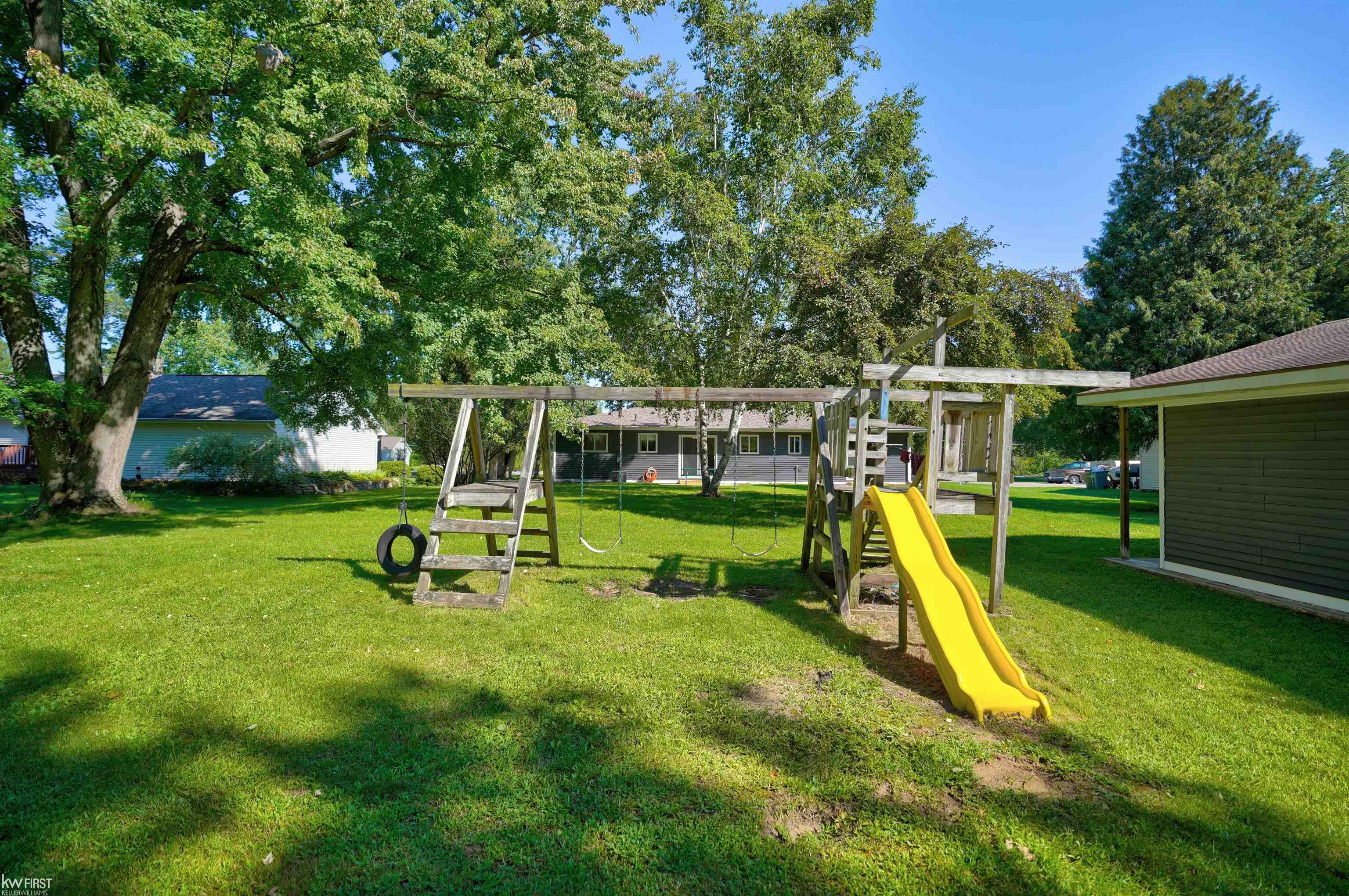 2460 Busch Road Birch Run, MI 48415 - Photo 55 of 67 50120577-54.JPG