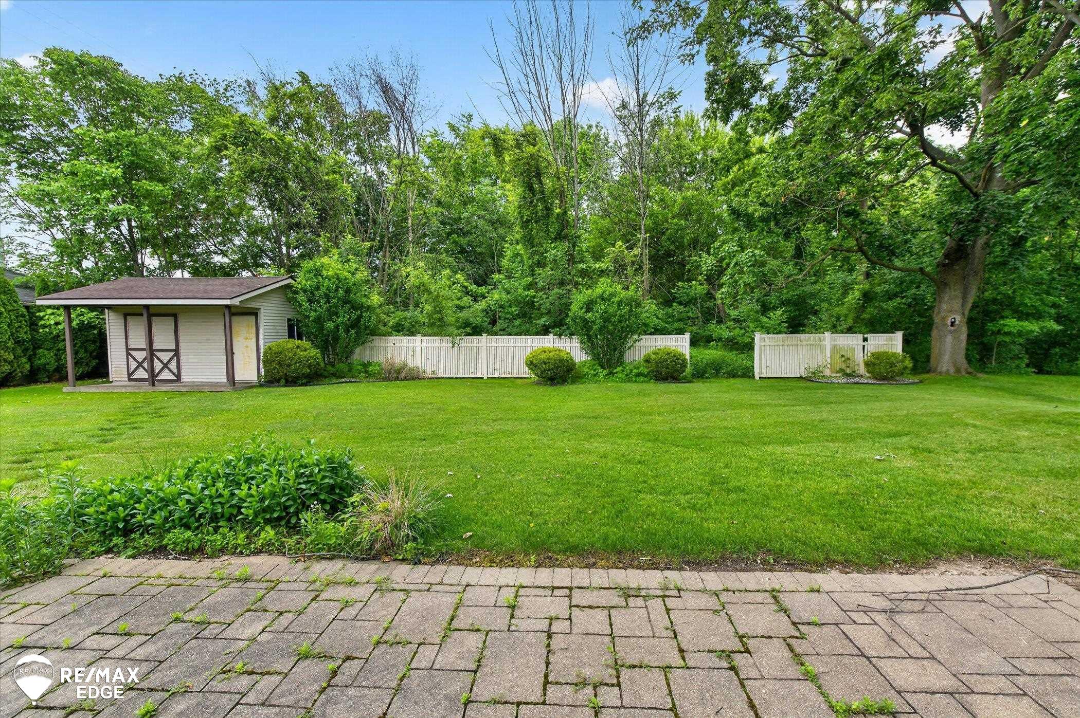 10048 East Coldwater Road Davison, MI 48423 - Photo 30 of 31