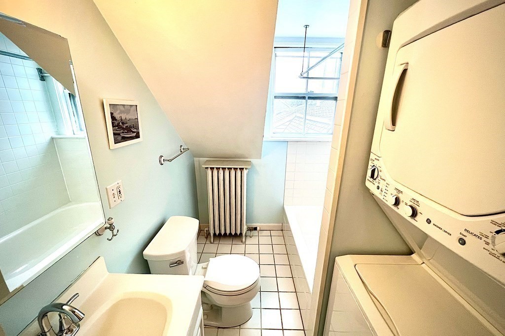 8 Franklin Street, Unit 10 Marblehead, MA 01945 - Photo 10 of 12