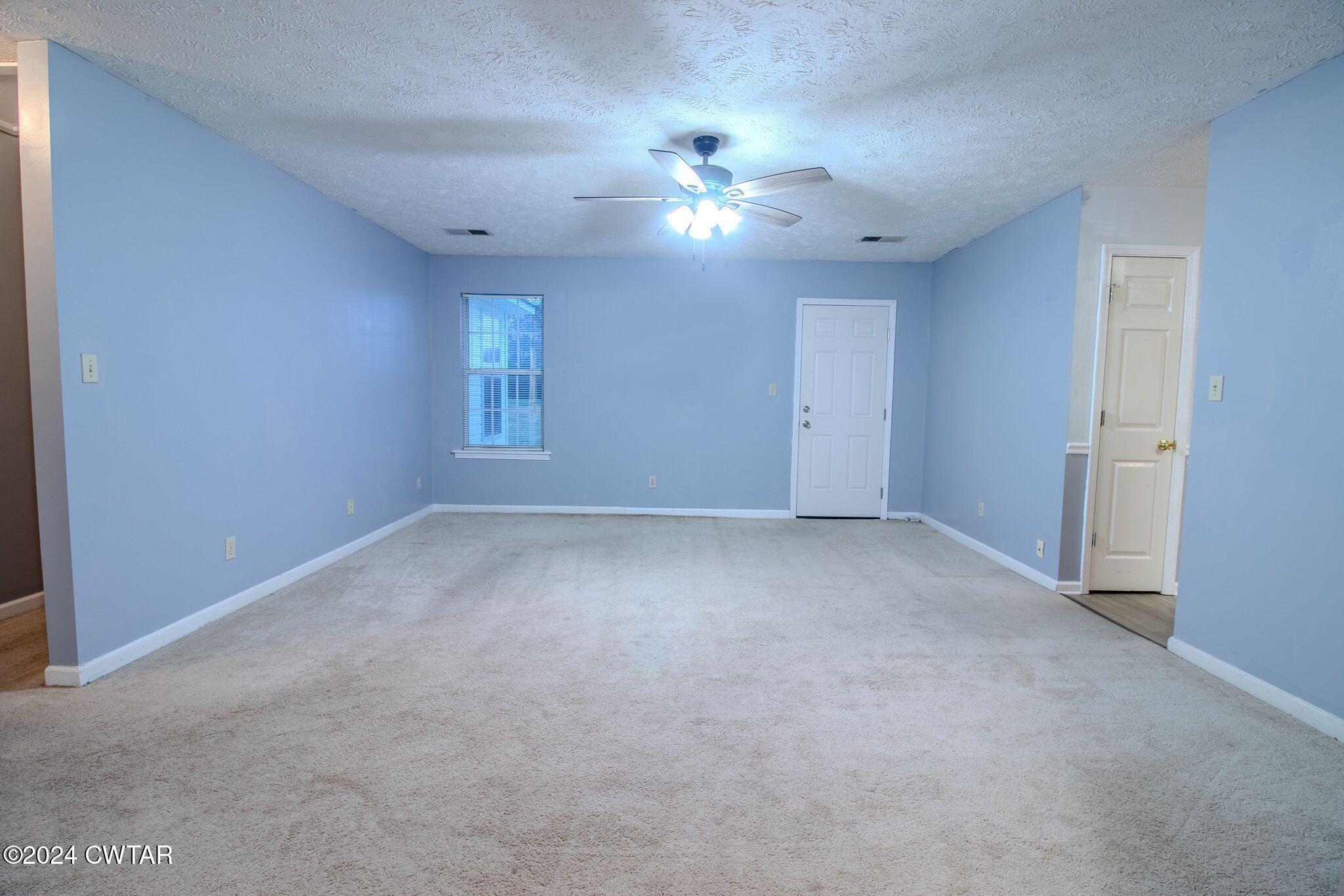 41 Morisch Road Oakfield, TN 38362 - Photo 3 of 20 41 Morisch livingroom