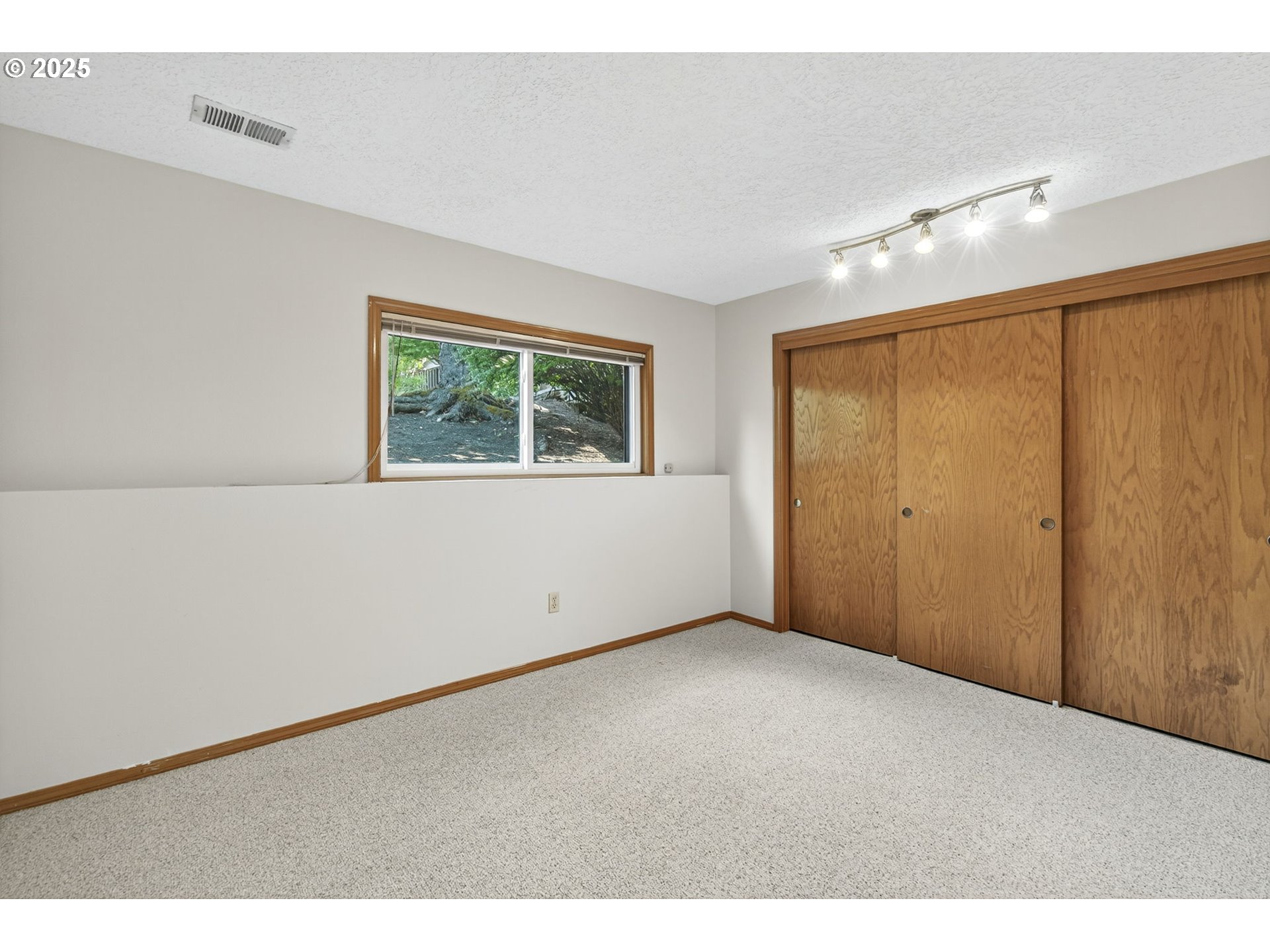 7160 Southwest Gable Park Road Portland, OR 97225 - Photo 18 of 36 Bedroom