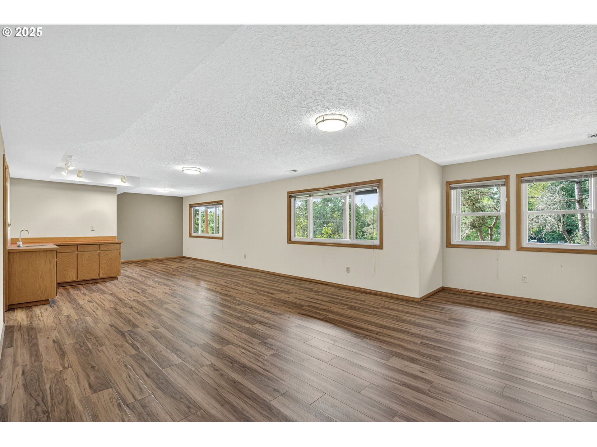 7160 Southwest Gable Park Road Portland, OR 97225 - Photo 20 of 36 Family Room