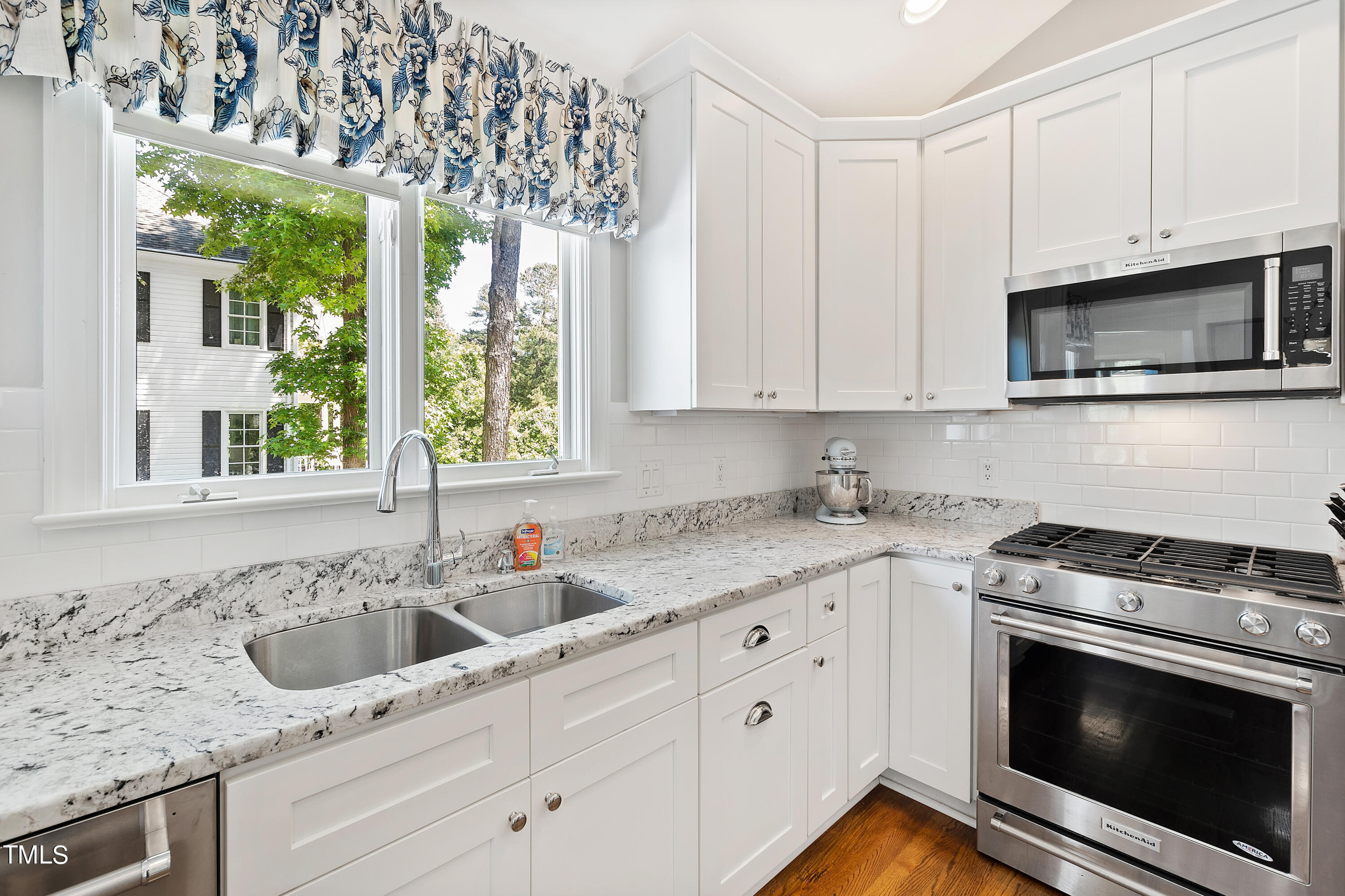 1605 Quaker Ridge Point Raleigh, NC 27615 - Photo 15 of 54 Kitchen 3