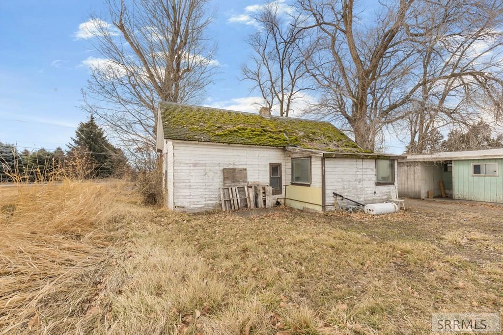 5571 East Iona Road Iona, ID 83427 - Photo 26 of 33 Back Exterior