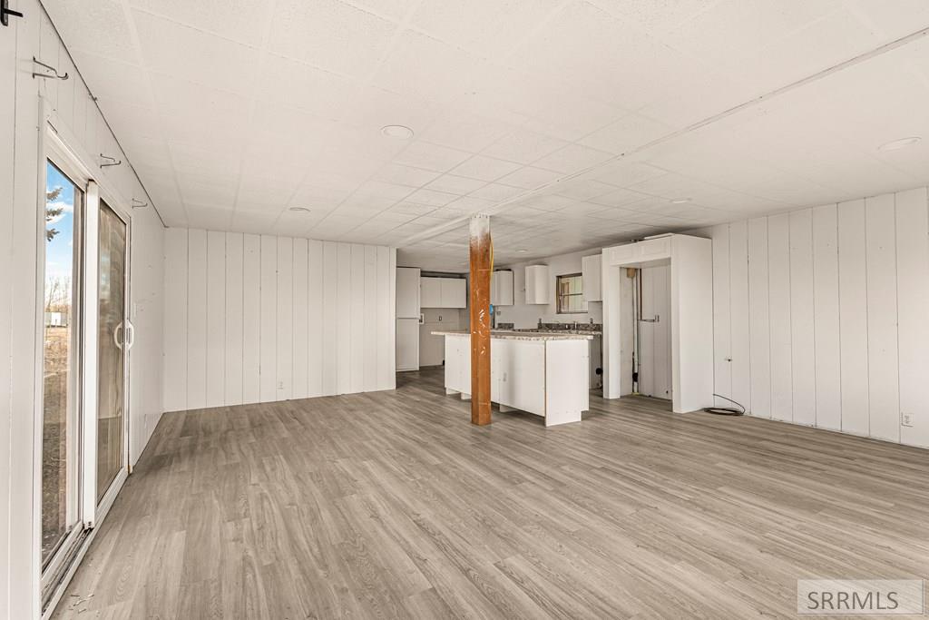 5571 East Iona Road Iona, ID 83427 - Photo 6 of 33 Living Room