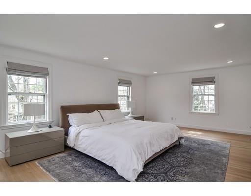 24 Royalston Road Wellesley, MA 02481 - Photo 13 of 23