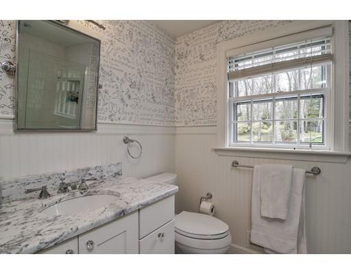 24 Royalston Road Wellesley, MA 02481 - Photo 17 of 23