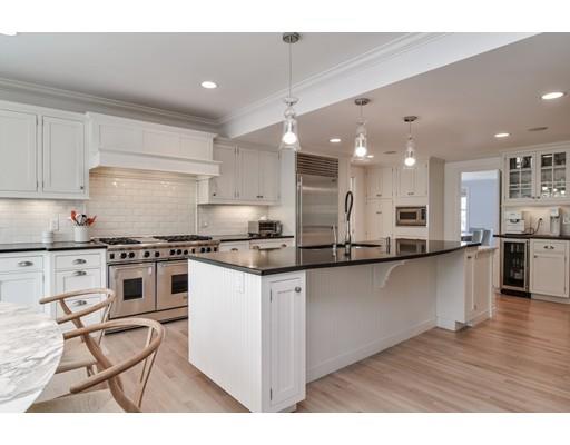 24 Royalston Road Wellesley, MA 02481 - Photo 6 of 23