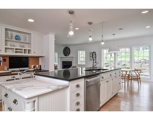 24 Royalston Road Wellesley, MA 02481 - Photo 7 of 23
