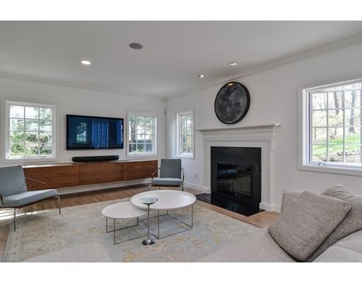 24 Royalston Road Wellesley, MA 02481 - Photo 10 of 23