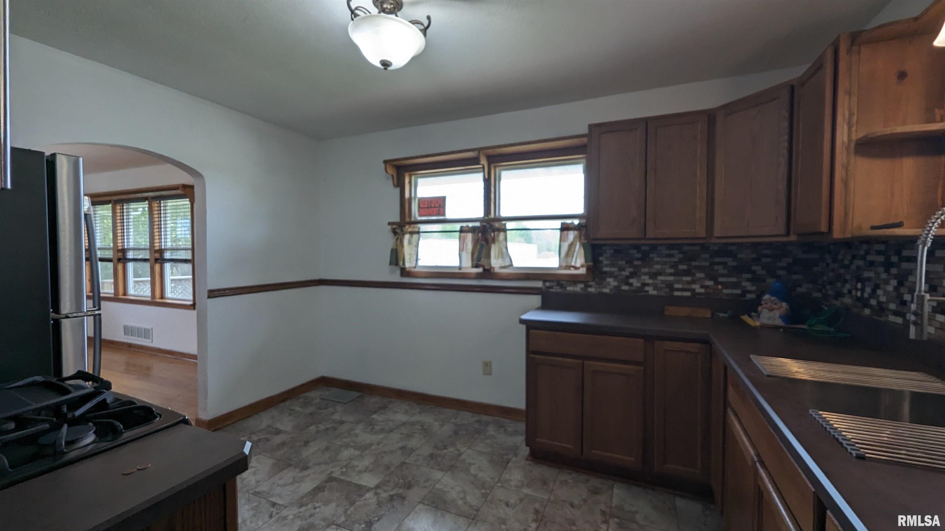 320 Mayden Avenue Springfield, IL 62707 - Photo 7 of 43