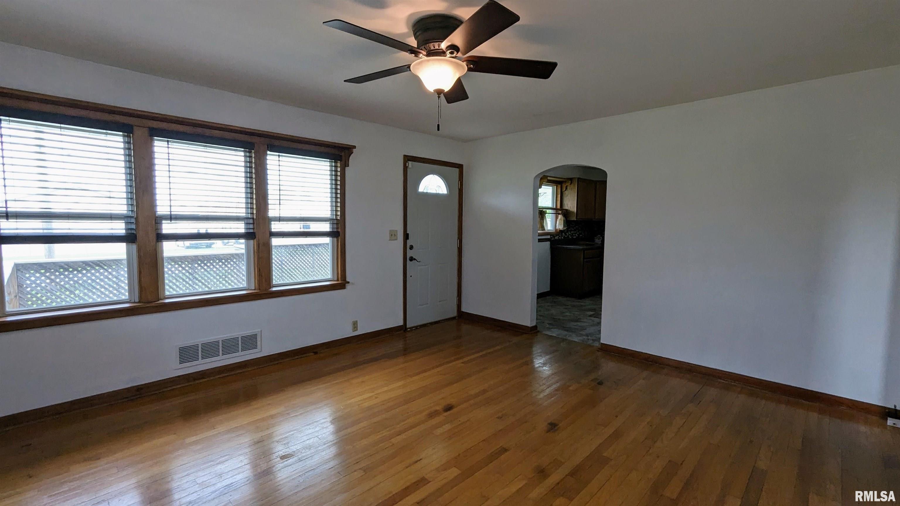 320 Mayden Avenue Springfield, IL 62707 - Photo 8 of 43