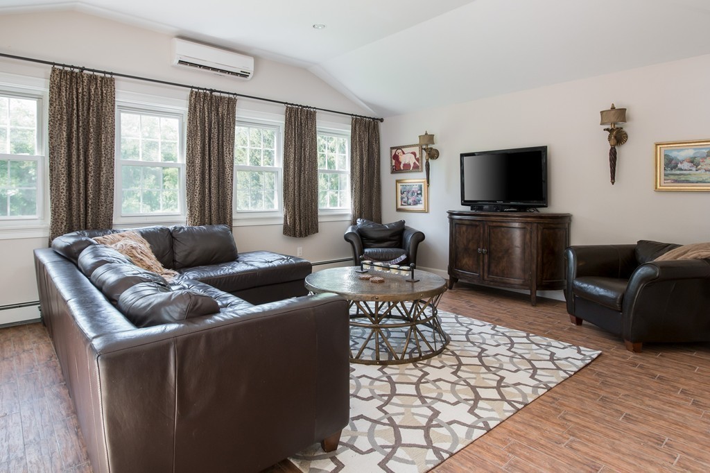 63 Dalton Road Holliston, MA 01746 - Photo 11 of 26 Gallery Image 11