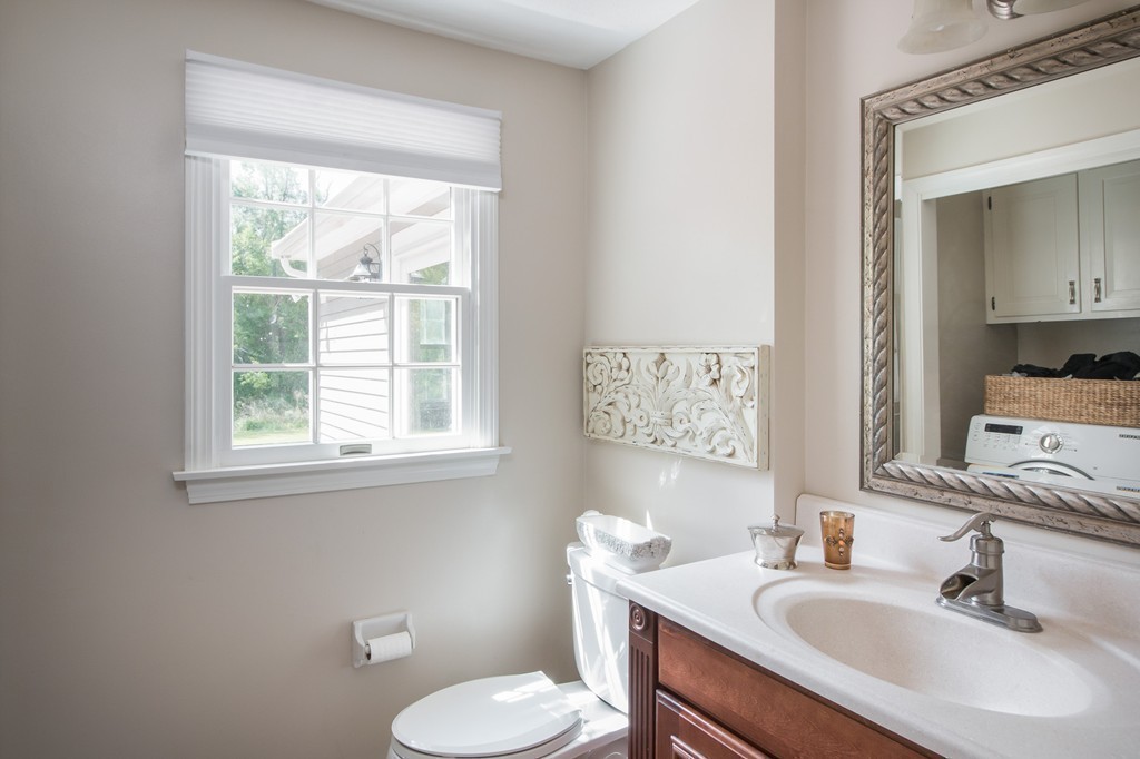 63 Dalton Road Holliston, MA 01746 - Photo 12 of 26 Gallery Image 12