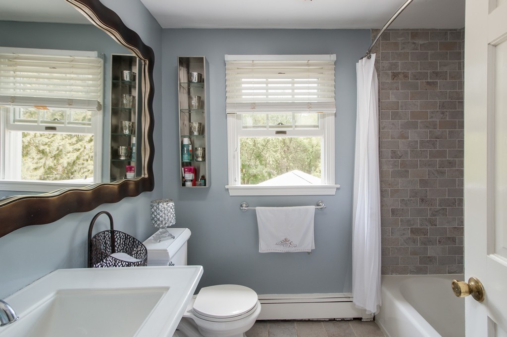63 Dalton Road Holliston, MA 01746 - Photo 19 of 26 Gallery Image 19