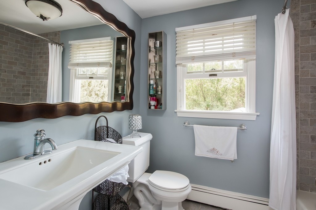 63 Dalton Road Holliston, MA 01746 - Photo 20 of 26 Gallery Image 20