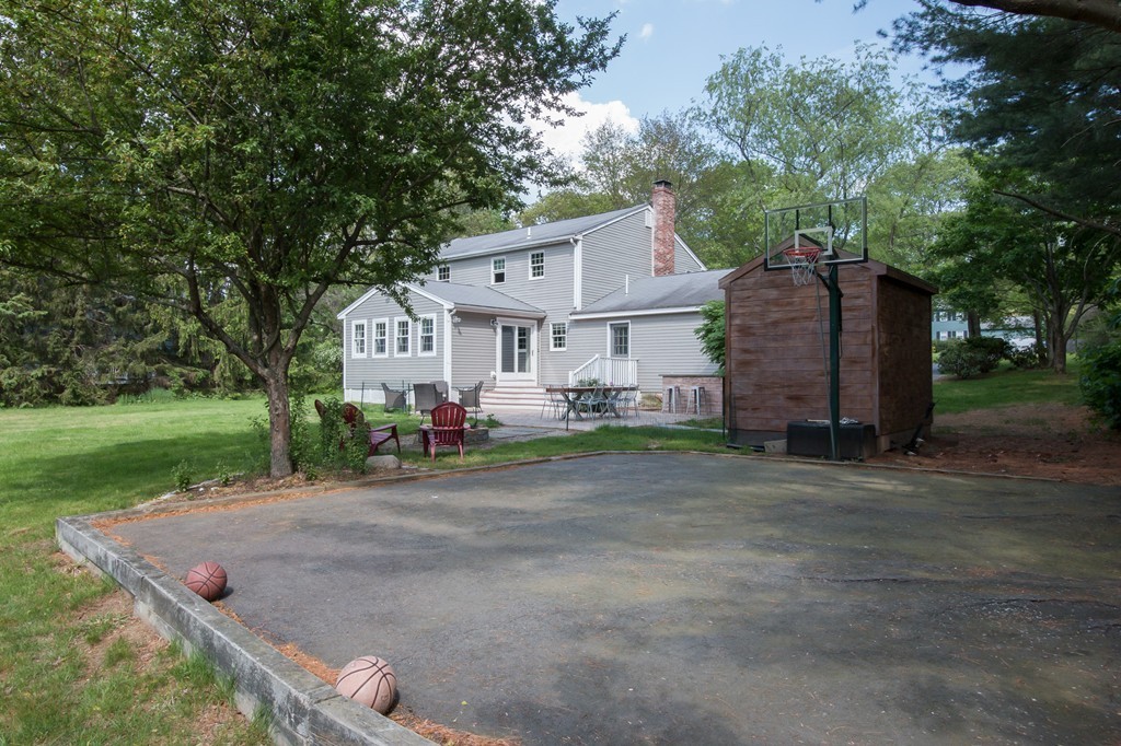 63 Dalton Road Holliston, MA 01746 - Photo 2 of 26 Gallery Image 2