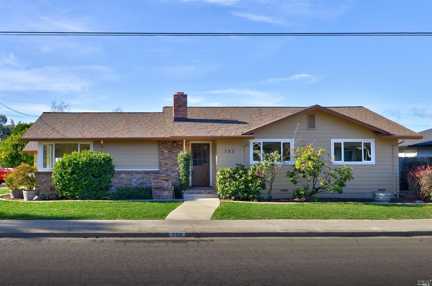 753 Green Way Santa Rosa, CA 95404 - Photo 1 of 1 Gallery Image 1