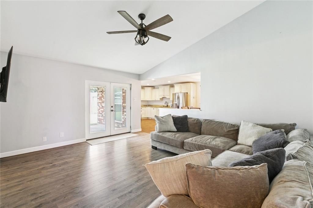 217 St Nicholas Street Luling, LA 70070 - Photo 3 of 15 Gallery Image 3