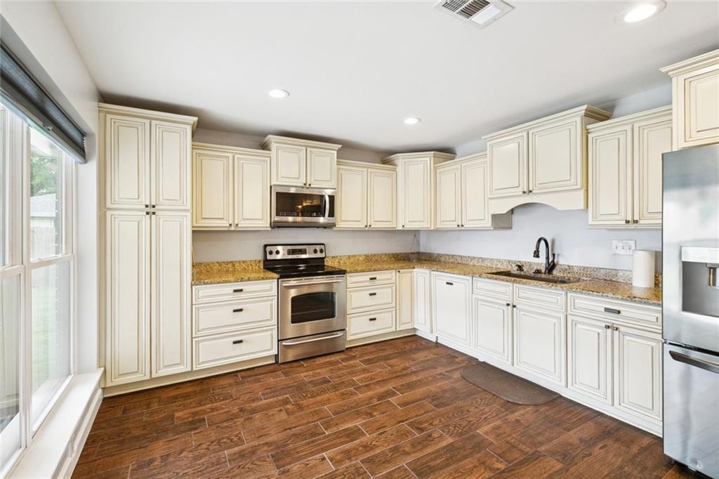 217 St Nicholas Street Luling, LA 70070 - Photo 7 of 15 Gallery Image 7