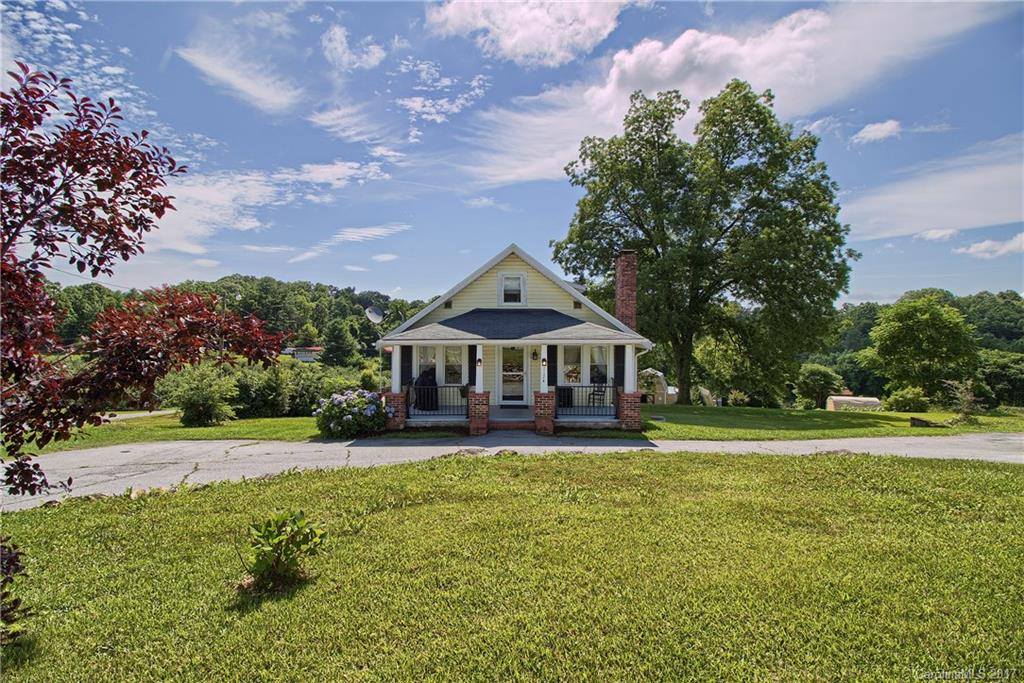1174 Jackson Loop Road Flat Rock, NC 28731 - Photo 2 of 24 Gallery Image 2