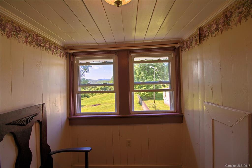 1174 Jackson Loop Road Flat Rock, NC 28731 - Photo 14 of 24 Gallery Image 14