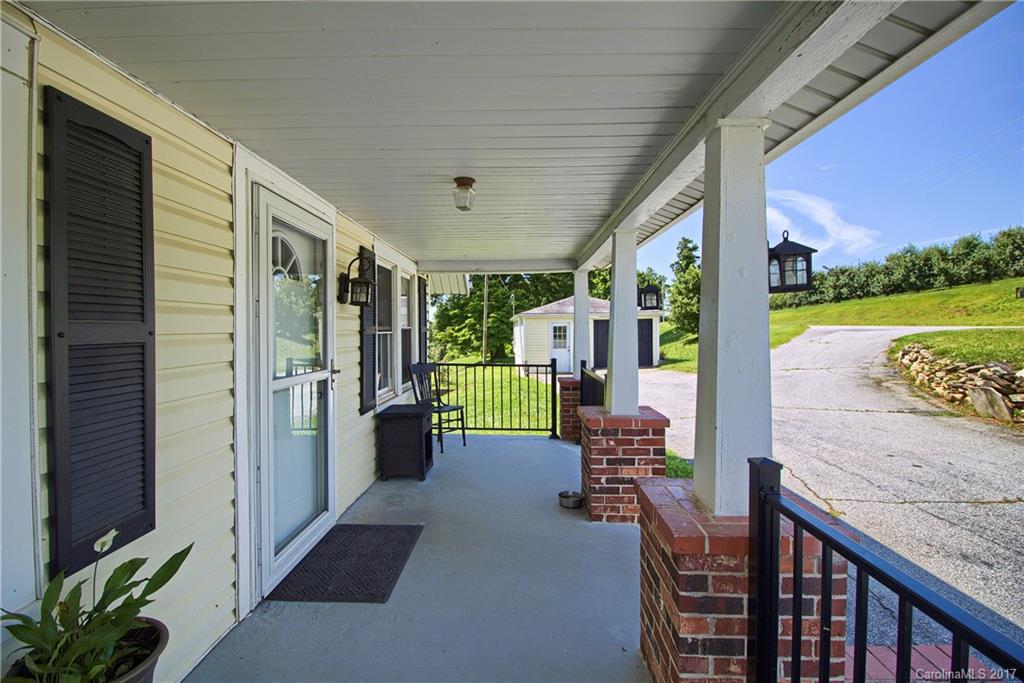 1174 Jackson Loop Road Flat Rock, NC 28731 - Photo 15 of 24 Gallery Image 15