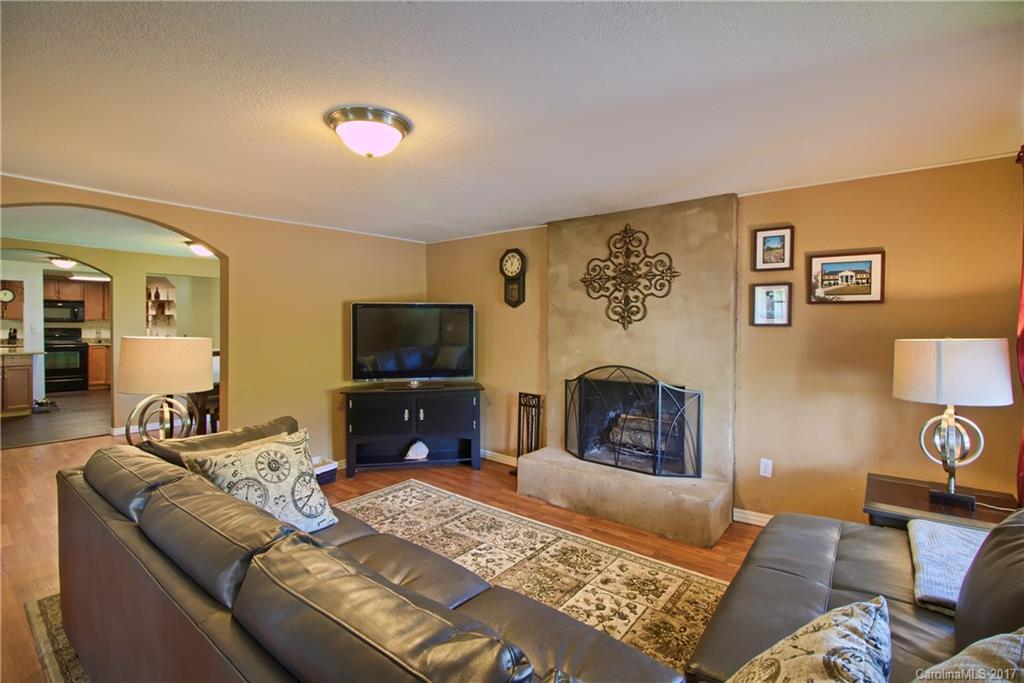 1174 Jackson Loop Road Flat Rock, NC 28731 - Photo 5 of 24 Gallery Image 5