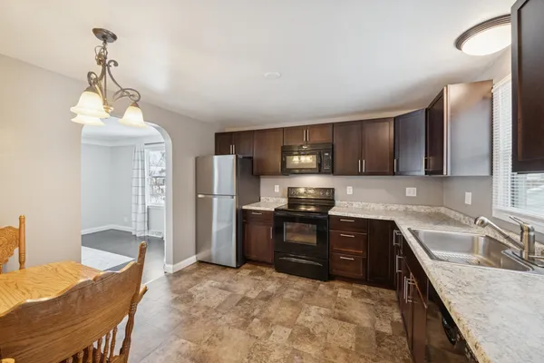 $230,000 | 2814 East 4th Street, Superior, WI 54880