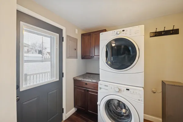 $230,000 | 2814 East 4th Street, Superior, WI 54880
