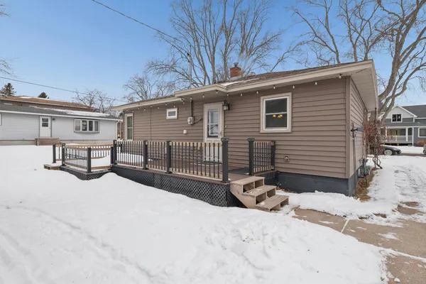 $230,000 | 2814 East 4th Street, Superior, WI 54880