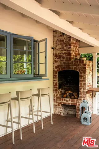 $1,997,000 | 1967 Myra Avenue, Los Angeles, CA 90027