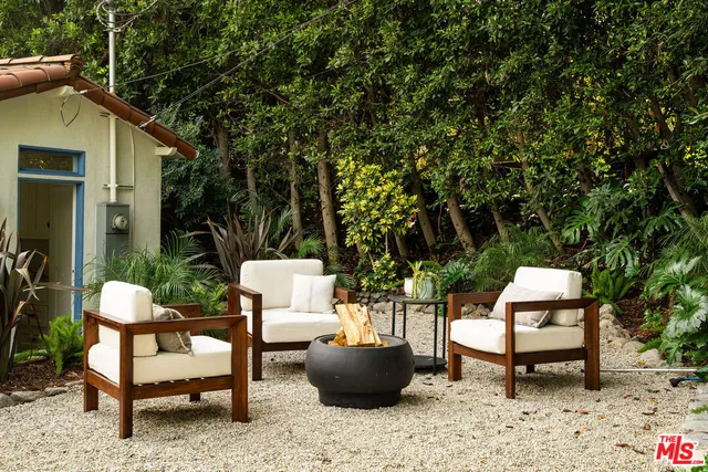 $1,997,000 | 1967 Myra Avenue, Los Angeles, CA 90027