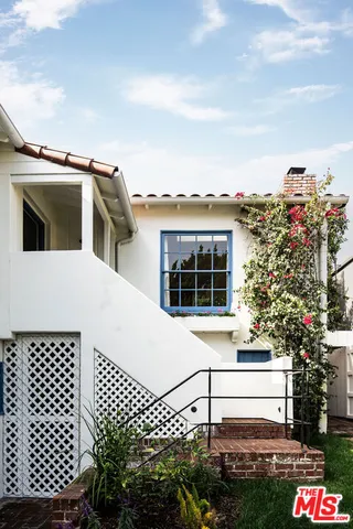 $1,997,000 | 1967 Myra Avenue, Los Angeles, CA 90027