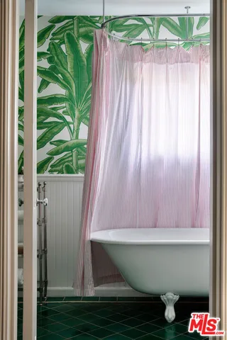 $1,997,000 | 1967 Myra Avenue, Los Angeles, CA 90027