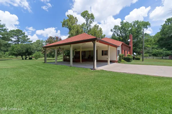 $289,000 | 557 Old Highway 49, Seminary, MS 39479