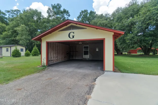 $299,000 | 557 Old Highway 49, Seminary, MS 39479