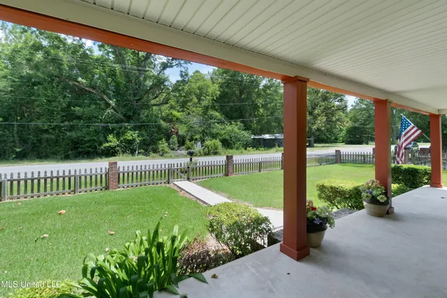 $299,000 | 557 Old Highway 49, Seminary, MS 39479