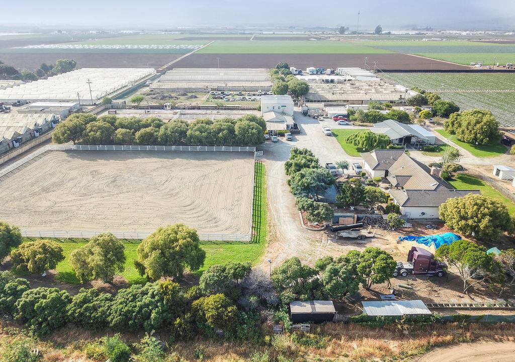 24000 Potter Road Salinas, CA 93908 - Photo 6 of 38 Gallery Image 6